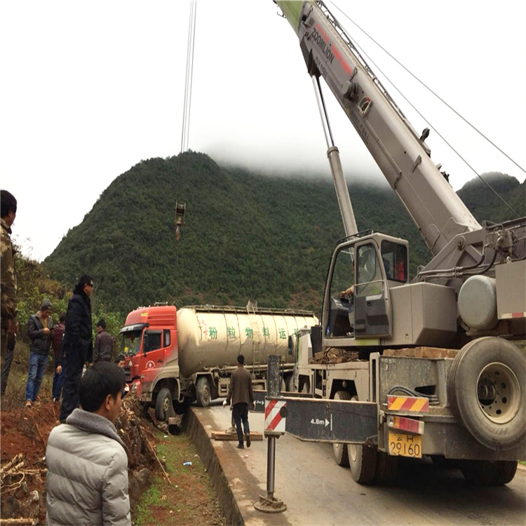 石龙吊车道路救援24小时